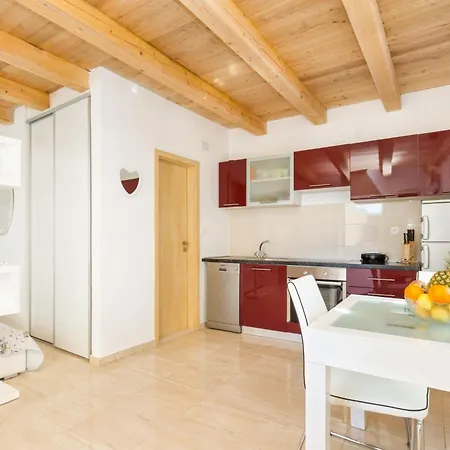 A Luxury Sibenik-3 By Interhome Appartamento Šibenik